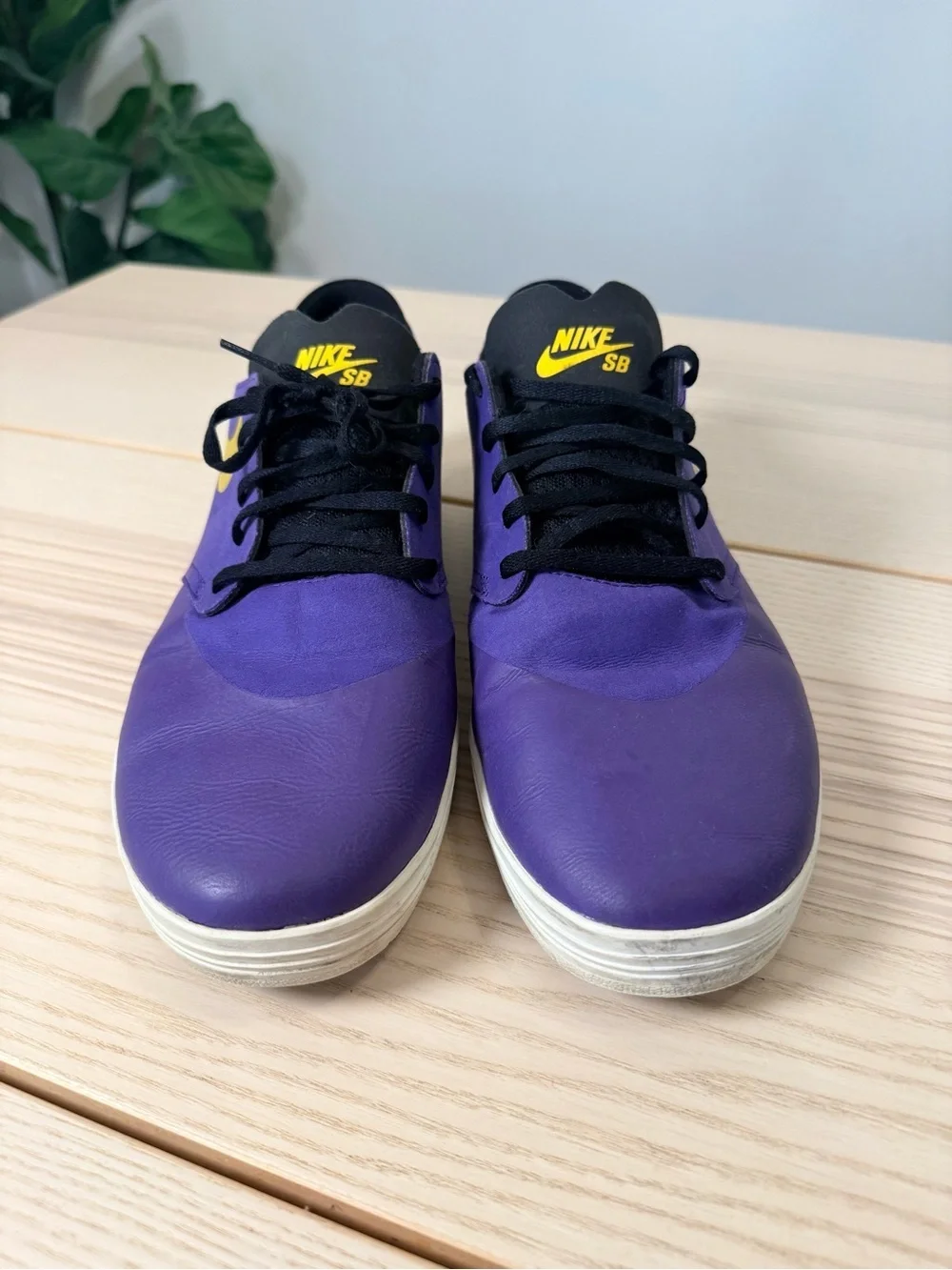 Nike SB Lunar OneShot Purple Yellow Men’s 11 Skate Shoes Lakers Vikings LSU